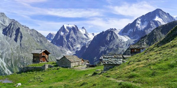 Top activités d'été et sites culturels à explorer en Valais
